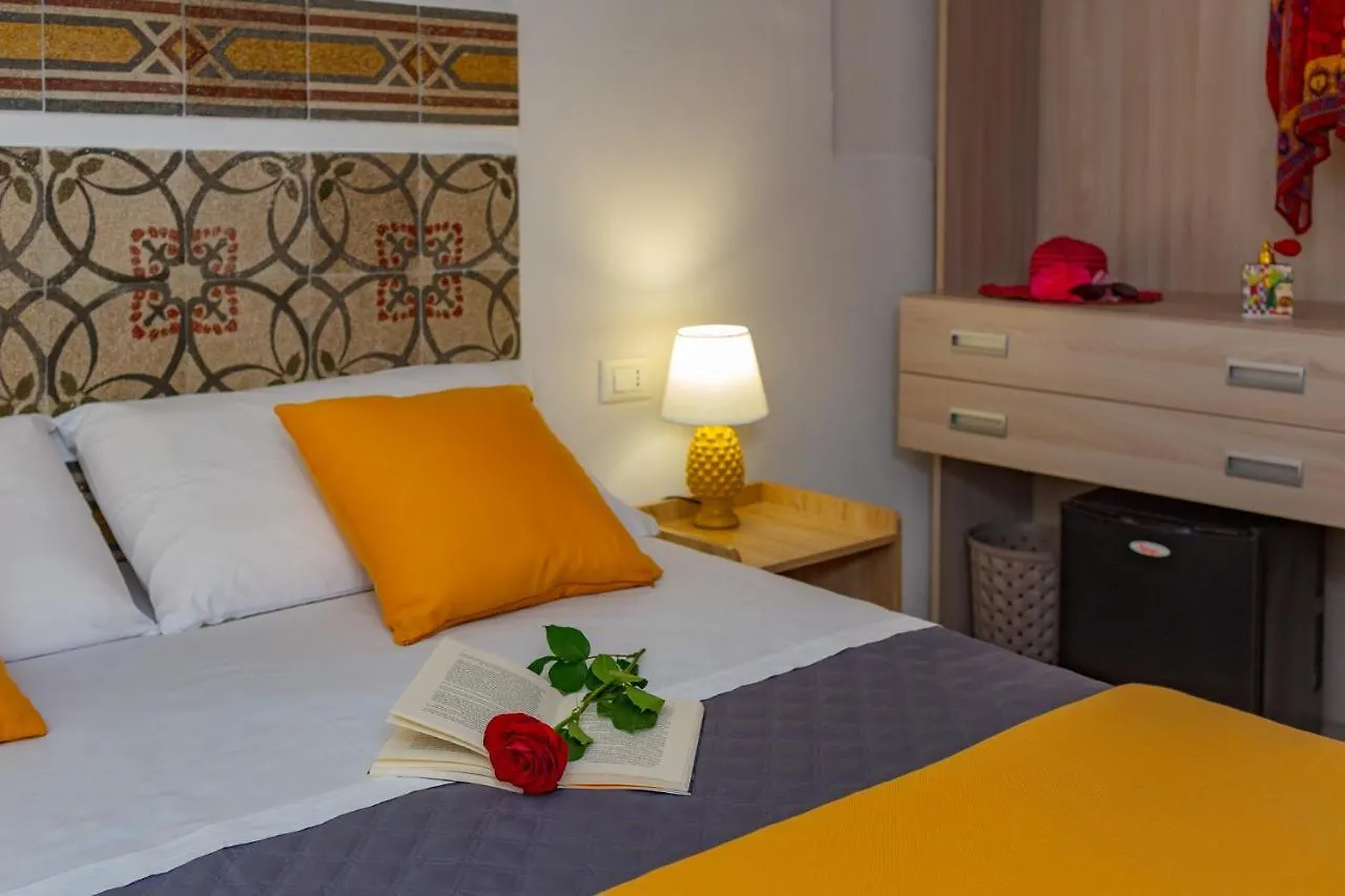 Nottincentro -Guest House- Sciacca 0*,  Italia